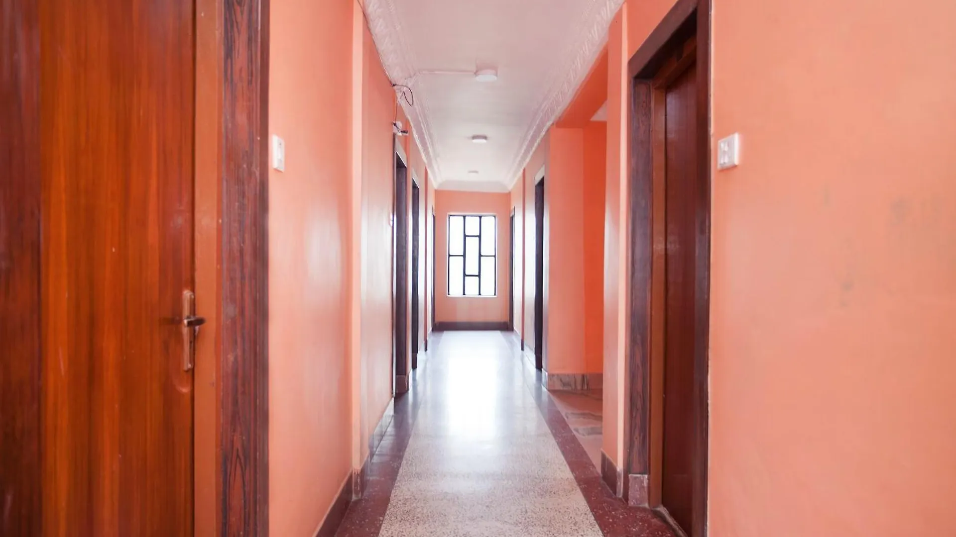 Hotel Holiday Taj Kathmandu 3*,  Nepal